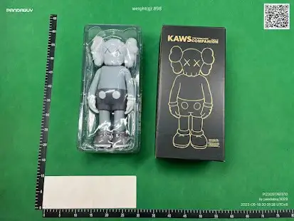 More Kaws Figures (66 Variants) QC photo