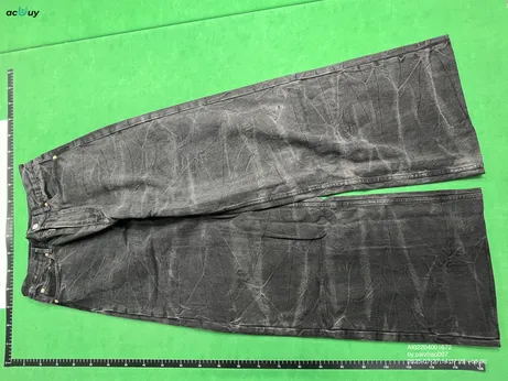 Maison Margiela Baggy Black Ripple Jeans QC photo