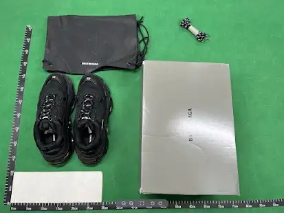 Balenciaga Triple S (12 Colors) QC photo