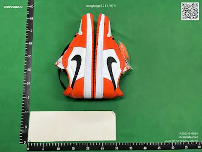 Jordan 1 Low Starfish QC photo