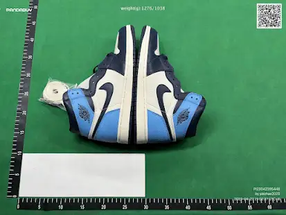 Jordan 1 Retro High Obsidian UNC QC photo