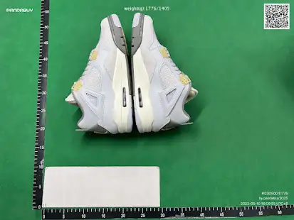 Jordan 4 Retro SE Craft Photon Dust QC photo