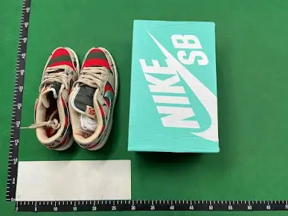 Nike SB Dunk Low Freddy Krueger QC photo