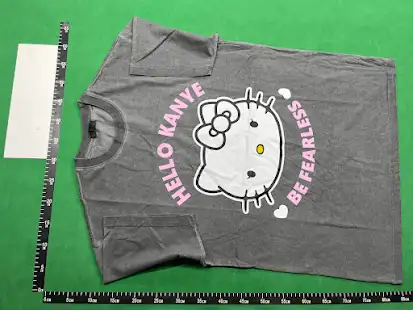Hello Kitty x Kanye West Tee QC photo
