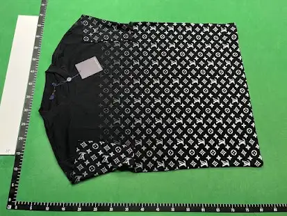Louis Vuitton Monogram Gradient Tee QC photo