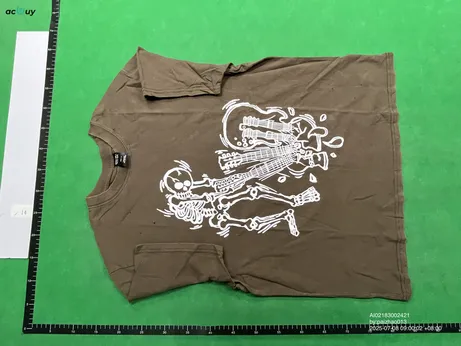 Number Nine Skeleton Guitarist Tee QC photo